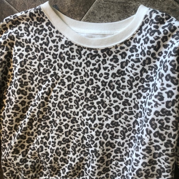 Abercrombie Puffed Sleeve Cropped Sweatshirt NWOT - Picture 13 of 13